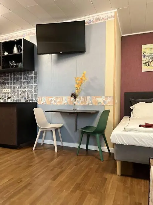 Stylish Apartment With Shared Rooftop Terrace/Jacuzzi Budapest Hungary